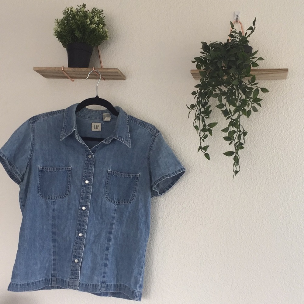 Cute denim shirt!